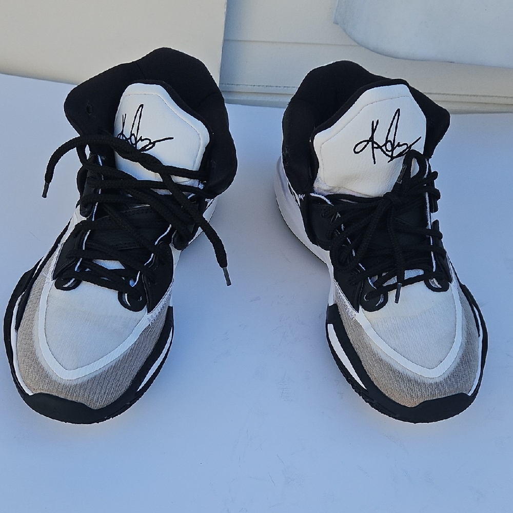 Jordan Kids Black and White Sneakers